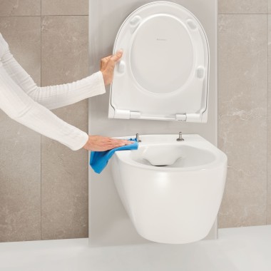 Spülrandloses iCon WC mit QuickRelease-Funktion für eine einfache Reinigung Spülrandloses iCon WC mit QuickRelease-Funktion für eine einfache Reinigung