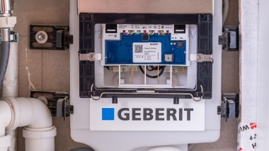 QR-Code, mit dem die Geberit SetApp zur Bedienung der Hygienespülung heruntergeladen werden kann