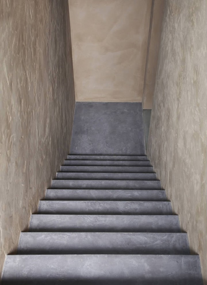 Treppe mit Betonputz