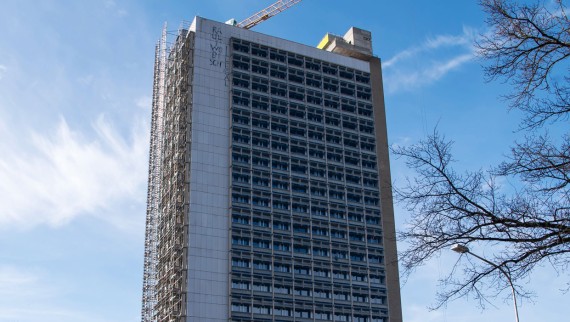 Renovation des OMU 93 Hochhauses in Bern, Schweiz