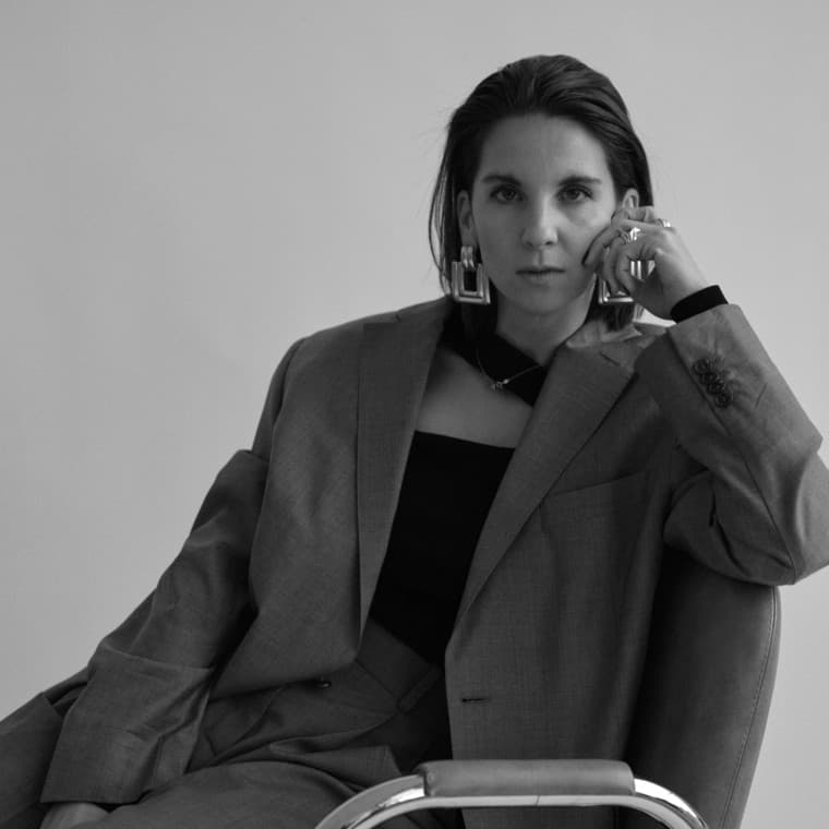 Die Gründerin des C’est Design Studio Andreea Cebuc und ihr Team verspüren einen starken Drang, die Welt zu verschönern. (© C’est Design Studio) Die Gründerin des C’est Design Studio Andreea Cebuc und ihr Team verspüren einen starken Drang, die Welt zu verschönern. (© C’est Design Studio)