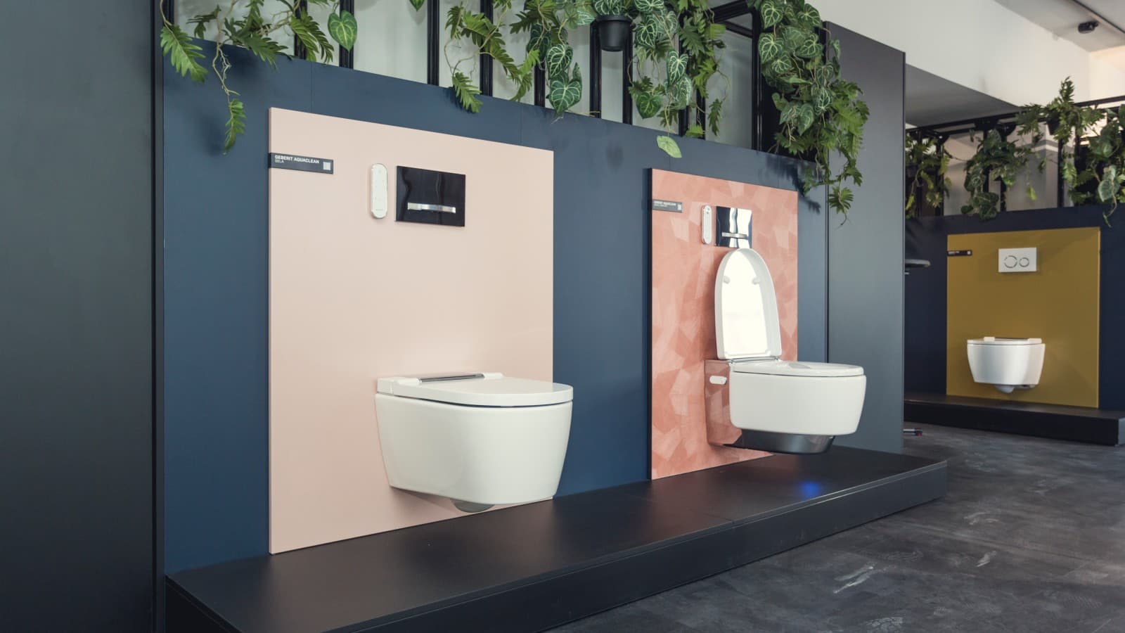 Geberit AquaClean in der Ausstellung des Keramikwerks in Haldensleben. Geberit AquaClean in der Ausstellung des Keramikwerks in Haldensleben.