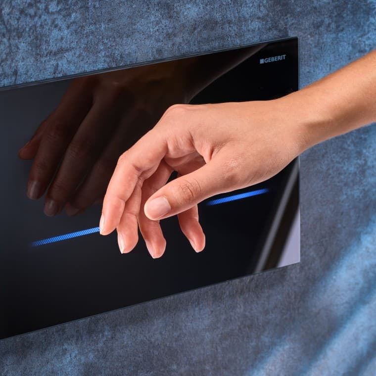 Geberit Sigma80 mit berührungsloser Auslösung Geberit Sigma80 mit berührungsloser Auslösung