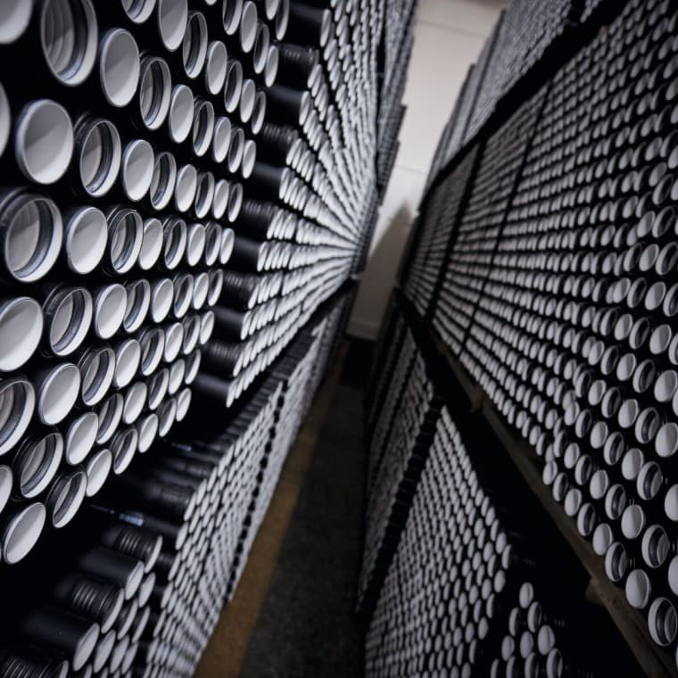 Gestapelte Silent-Pro Rohre Gestapelte Silent-Pro Rohre