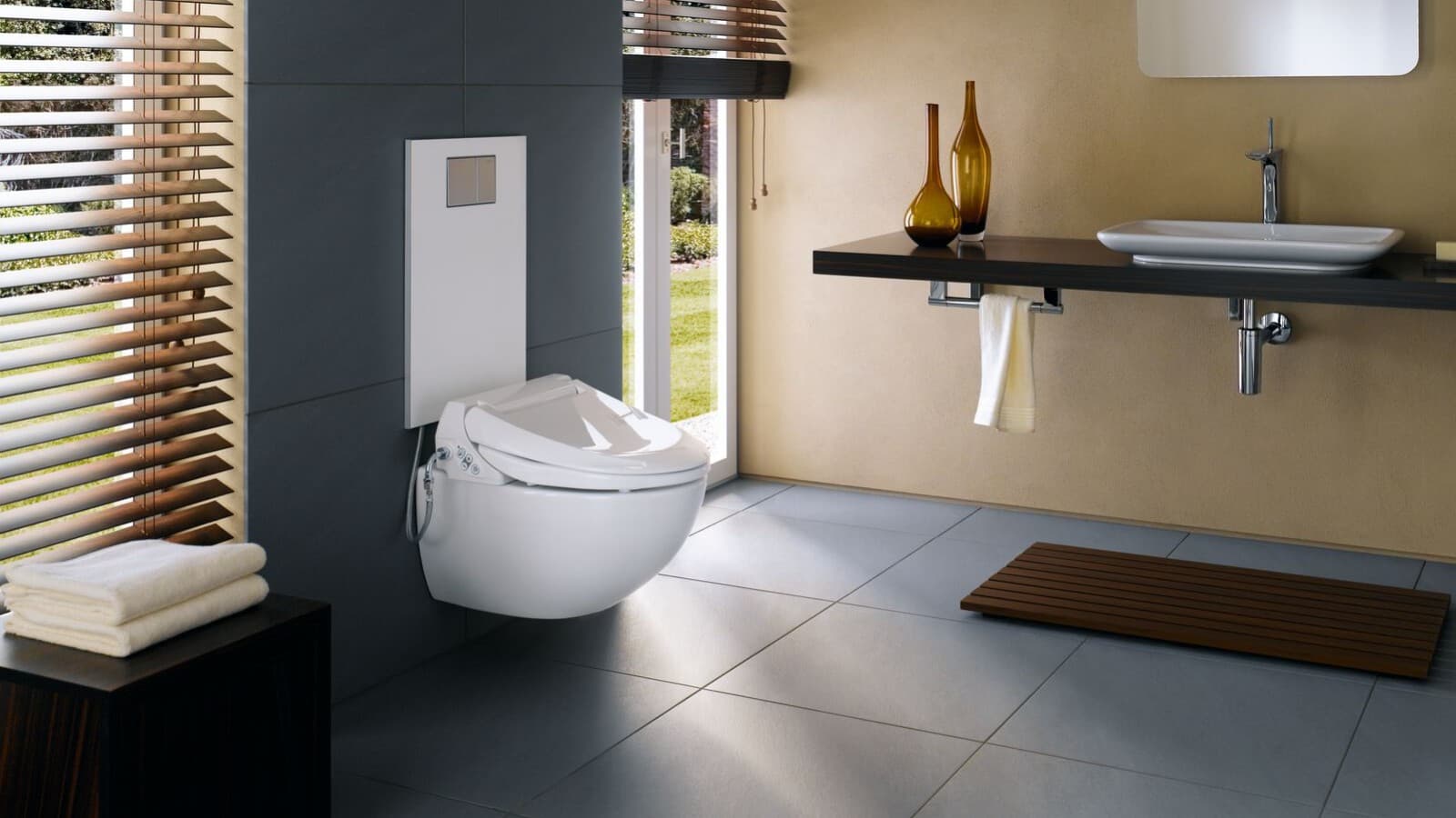 Geberit AquaClean 4000 mit Designplatte Geberit AquaClean 4000 mit Designplatte