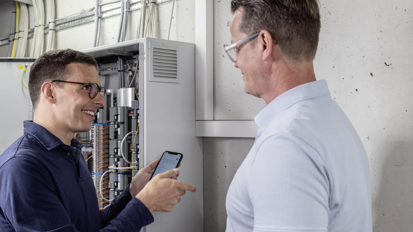Inbetriebnahme von Geberit Connect mit allen Geräten kurz vor der Fertigstellung Inbetriebnahme von Geberit Connect mit allen Geräten kurz vor der Fertigstellung